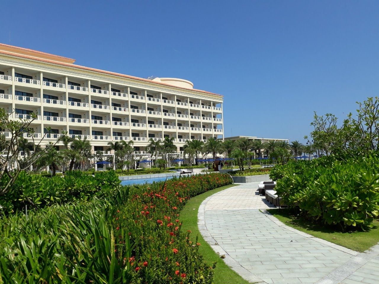 Đại lộ cây xanh tại resort